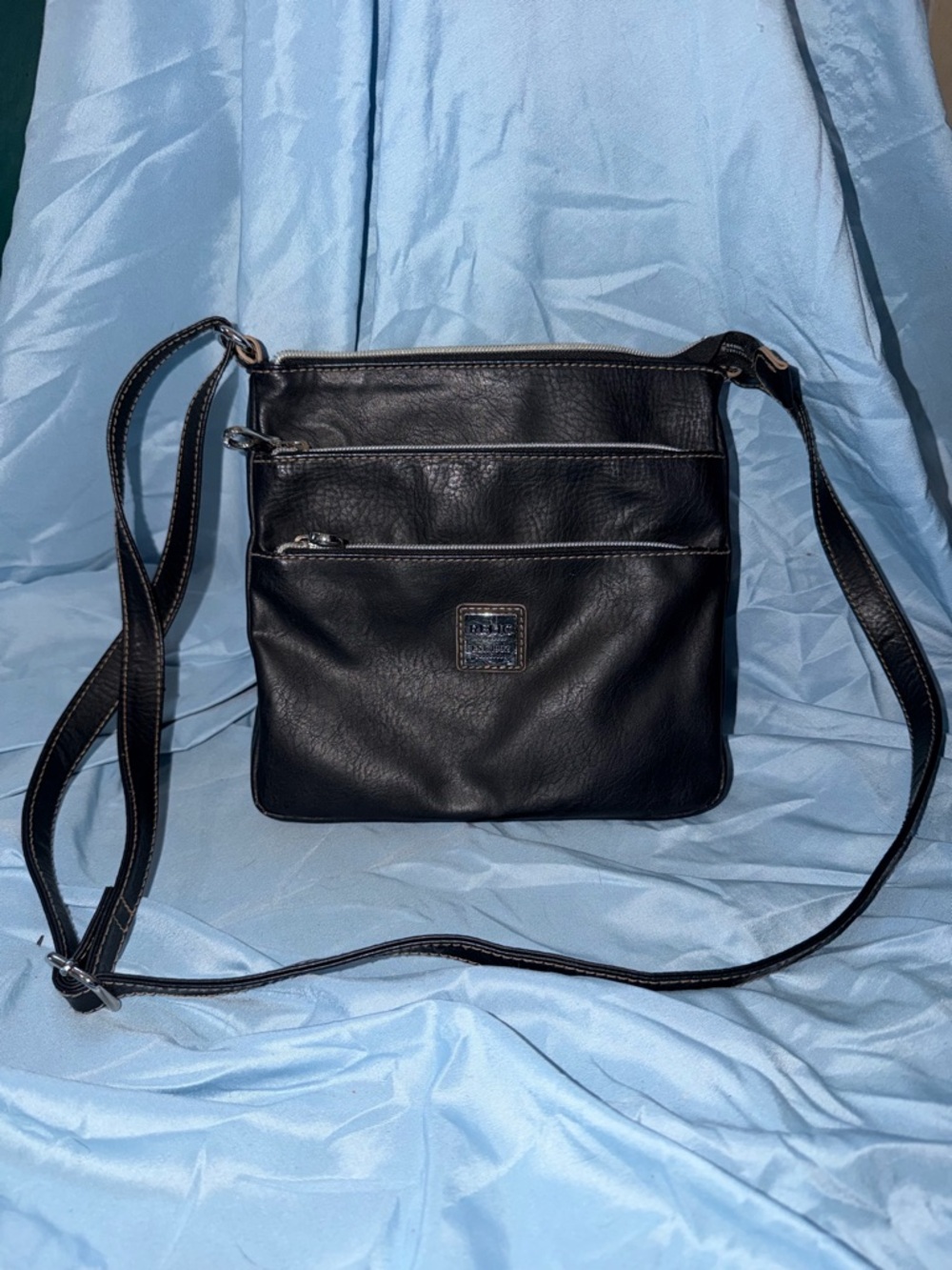 Relic Vintage leather crossbody